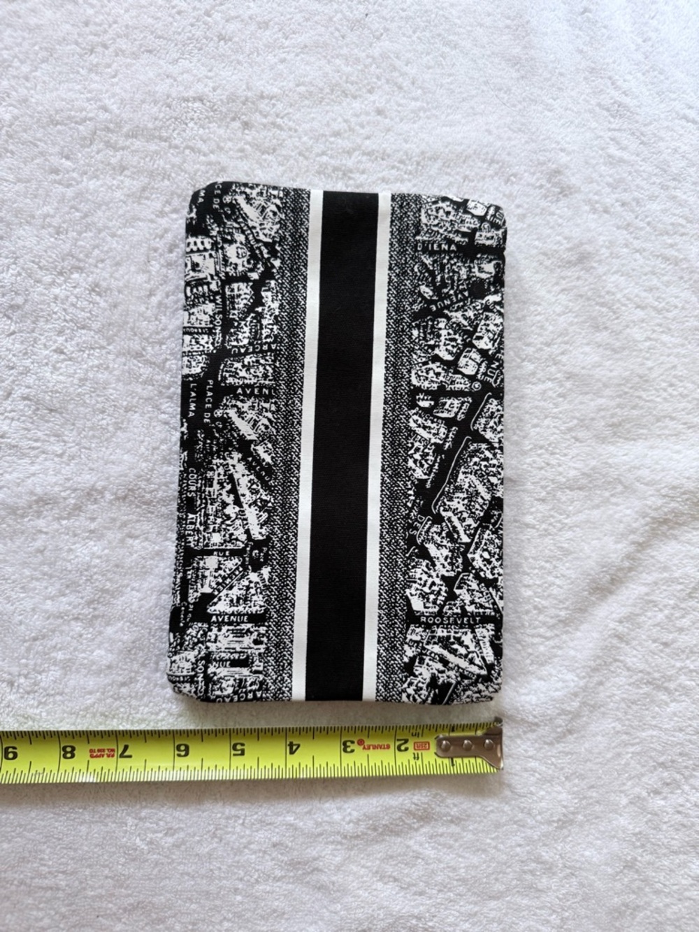 Christian Dior beauty Black & White Logo Pouch - Picture 3 of 5